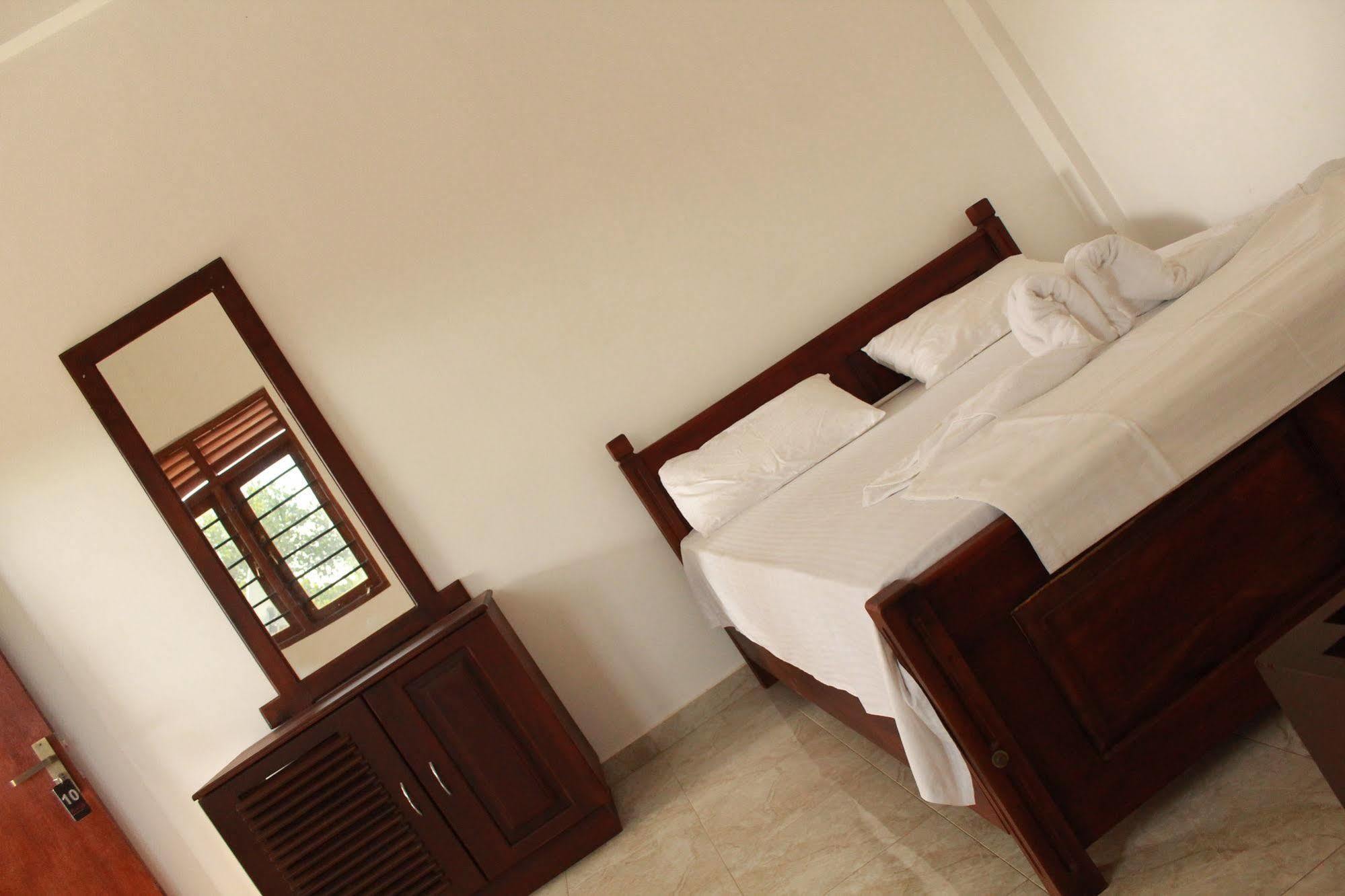 Pearl City Hotel تيساماهاراما المظهر الخارجي الصورة